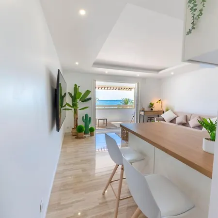 06k1 - Front Of The Sea-renovated-terraceparking Apartment *
