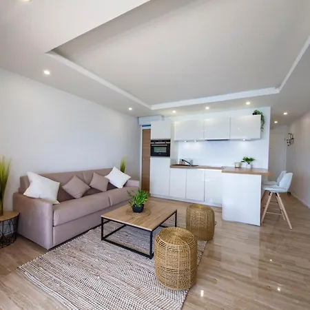 06k1 - Front Of The Sea-renovated-terraceparking Apartment *